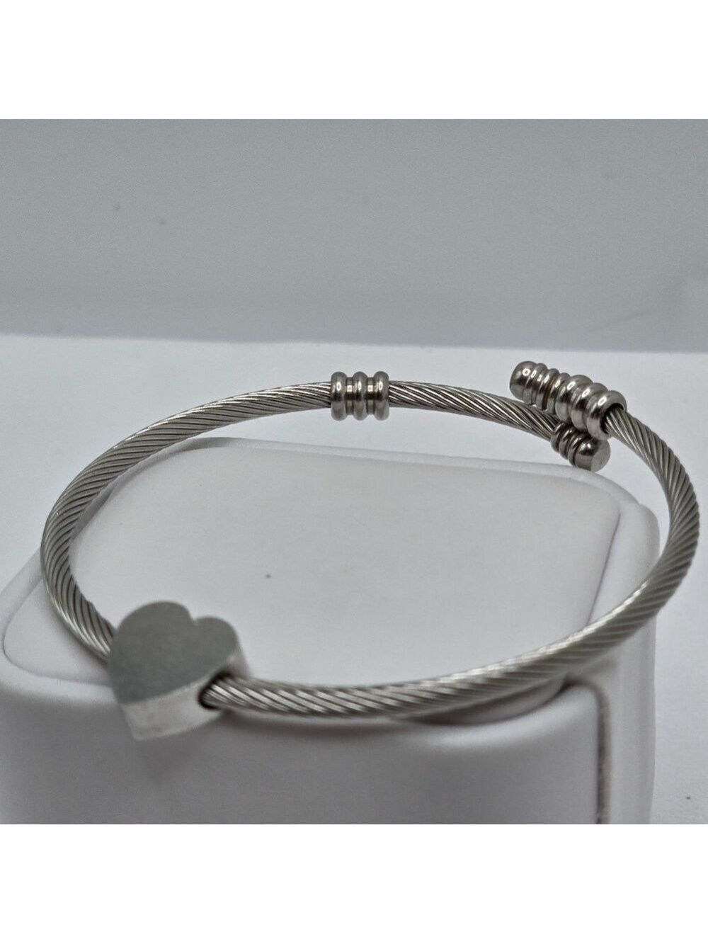 ✨2/$10✨ Stainless Steel Twisted Braided Heart Cuff Bracelet 2.5''
